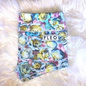 FLEO Pastel Roses Shorts LRC M